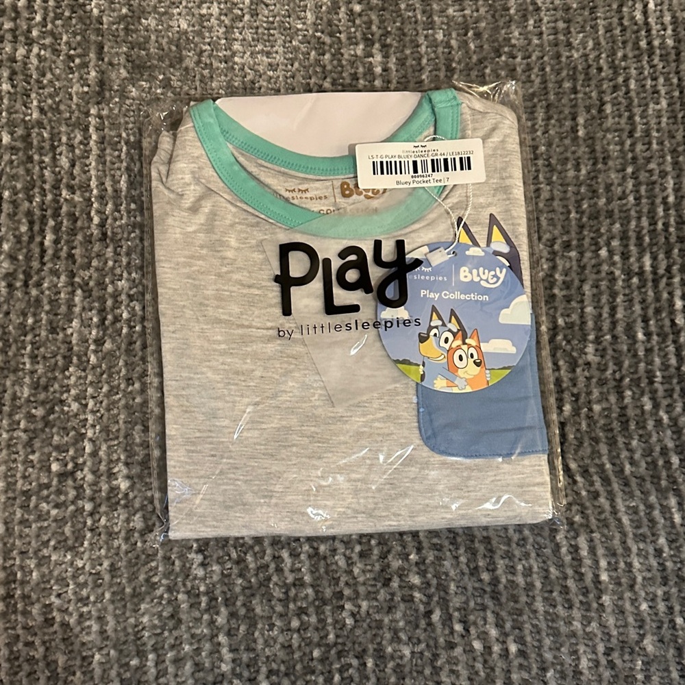 Little Sleepies 7 Bluey Pocket Tee NIB